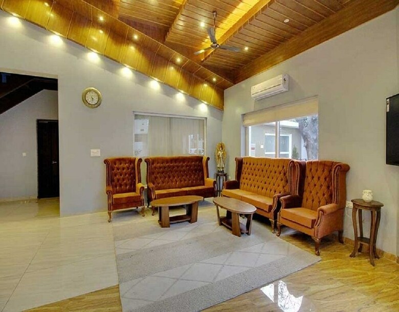 Hotel Maulik Mansion Resort