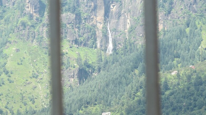 Hotel Manali Top Inn And Cafe