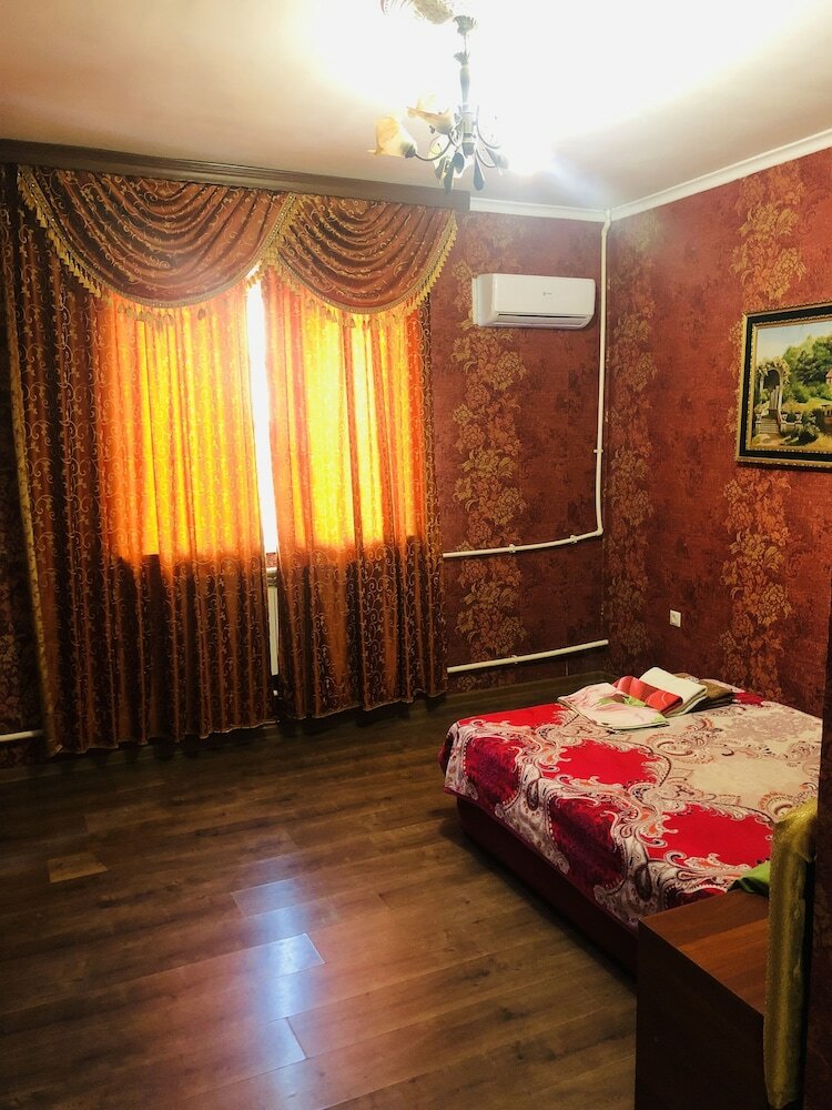 Hotel U Iliyasa Inn
