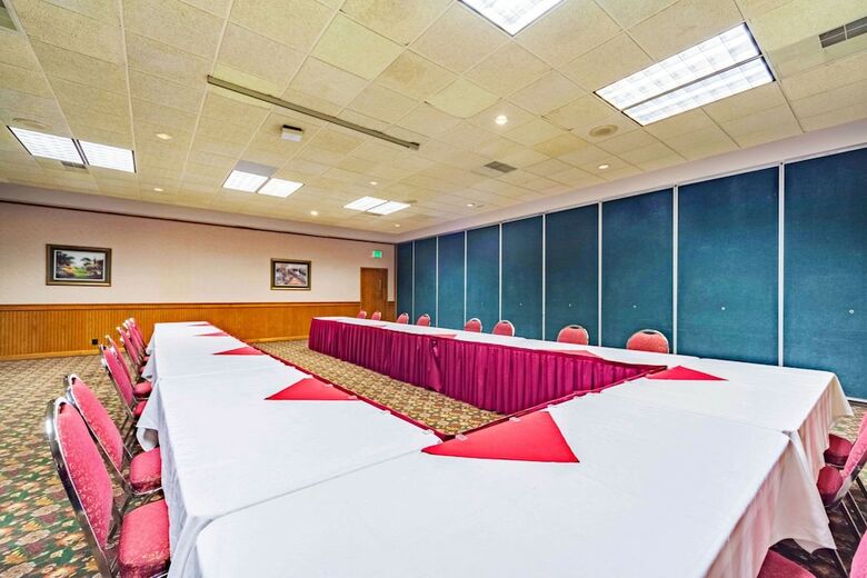 Suburban Extended Stay Hotel