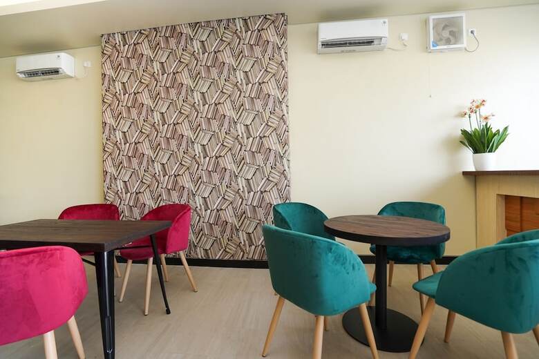 Oyo 1330 Hotel Cahaya 3