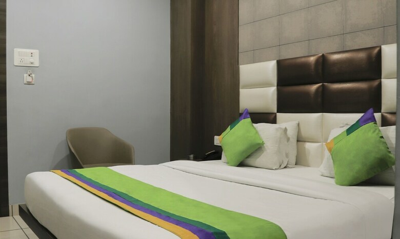 Treebo Trip Hotel Galaxy Inn