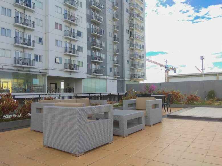 Best Location Studio Park View Condominium Apartment