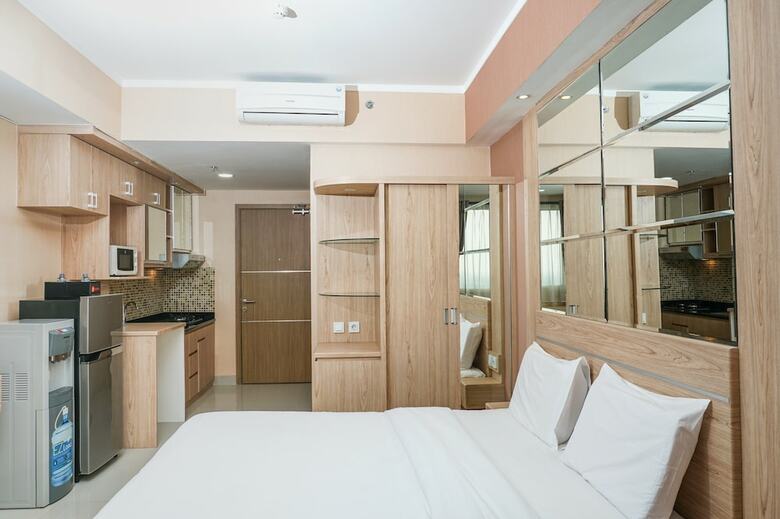 Best Homey Studio At The Oasis Apartment