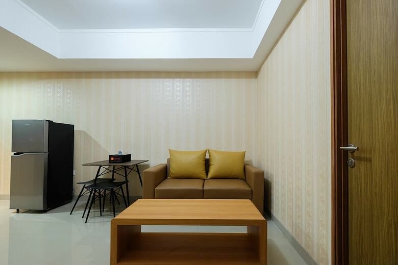Clean 1br The Oasis Cikarang Apartment