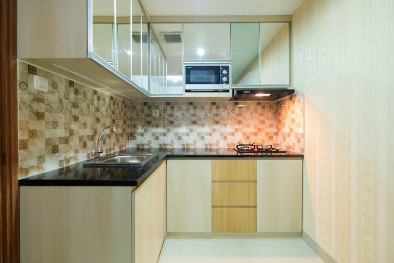 Clean 1br The Oasis Cikarang Apartment