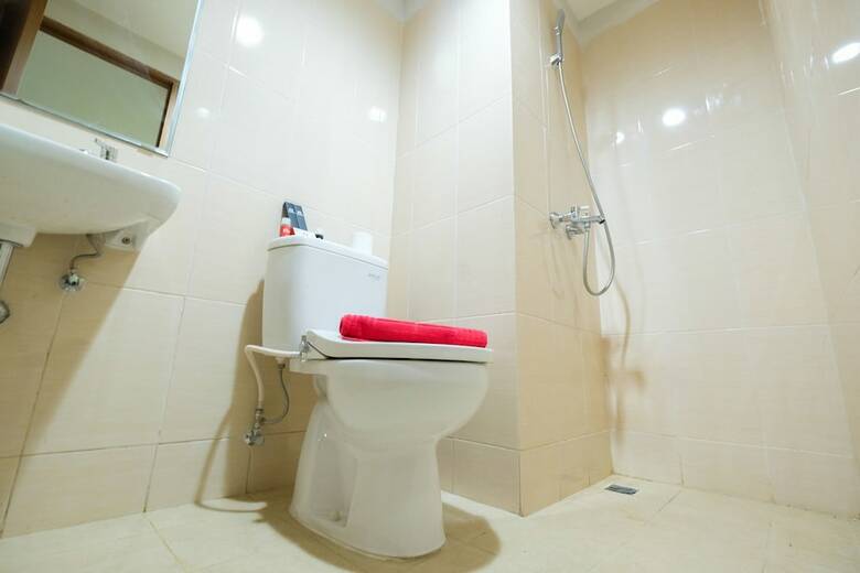 Clean 1br The Oasis Cikarang Apartment