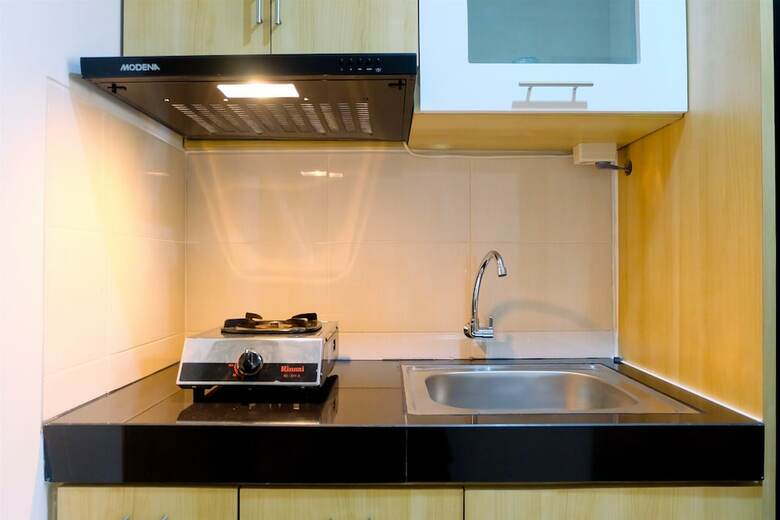 Comfortable And Clean Studio At The Oasis Apartment