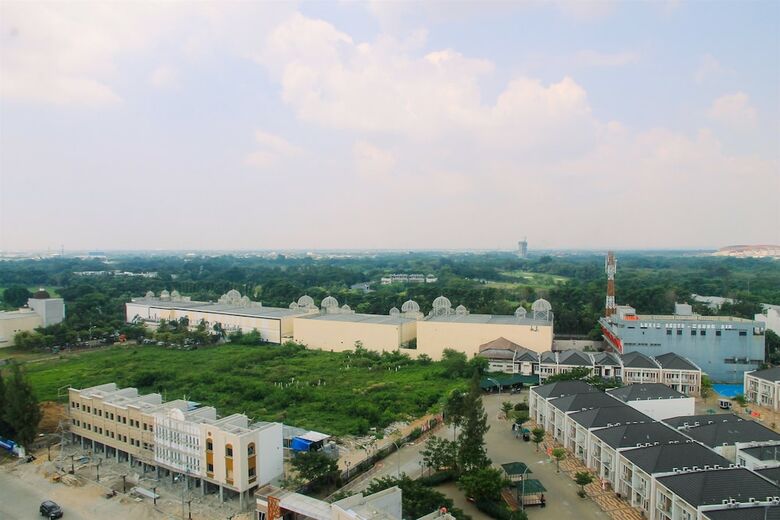 Comfy Studio Mustika Golf Residence Apartment