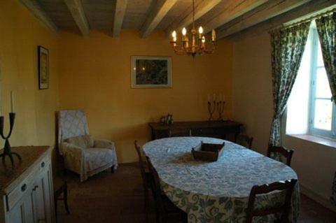 Le Manoir De Presle - G�te