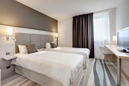Brit Hotel Vend�e Mer