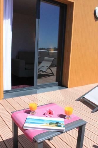 Brit Hotel Vend�e Mer