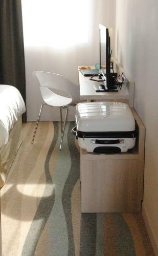 Brit Hotel Vend�e Mer