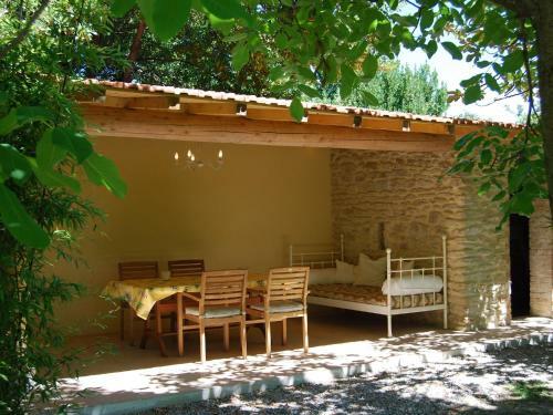 Lodge Holiday Home Romarin Valreas
