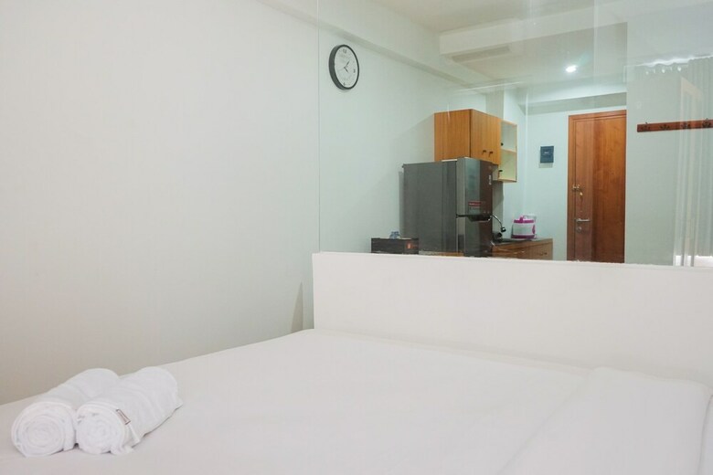 City View Studio Apartment At Titanium Square