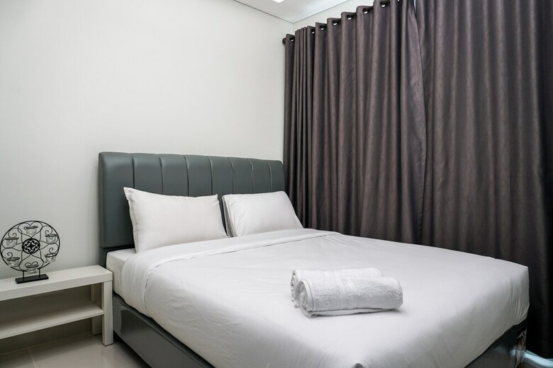 Best Location 1br Puri Mansion Apartment