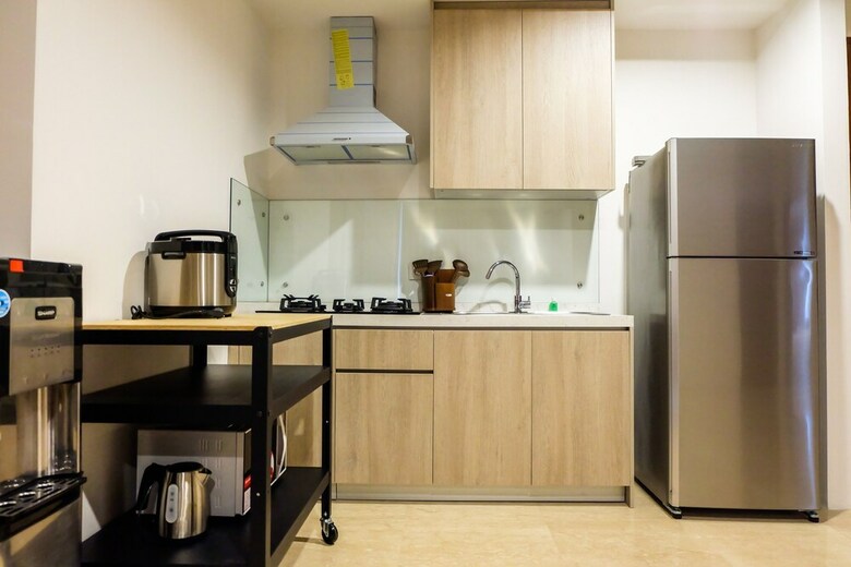Spacious Elegant 2br Veranda Residence @ Puri Apartment