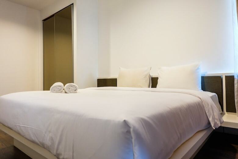 Spacious Elegant 2br Veranda Residence @ Puri Apartment