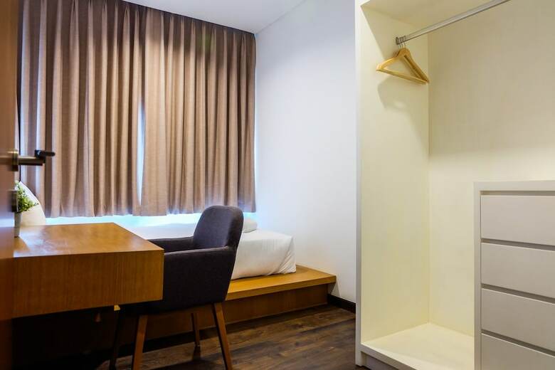 Spacious Elegant 2br Veranda Residence @ Puri Apartment