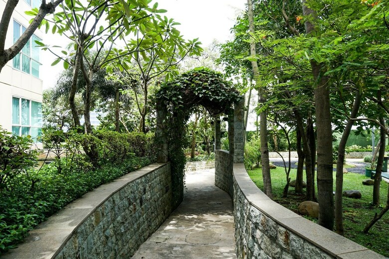 Luxurious 3br Gandaria Heights Apartment