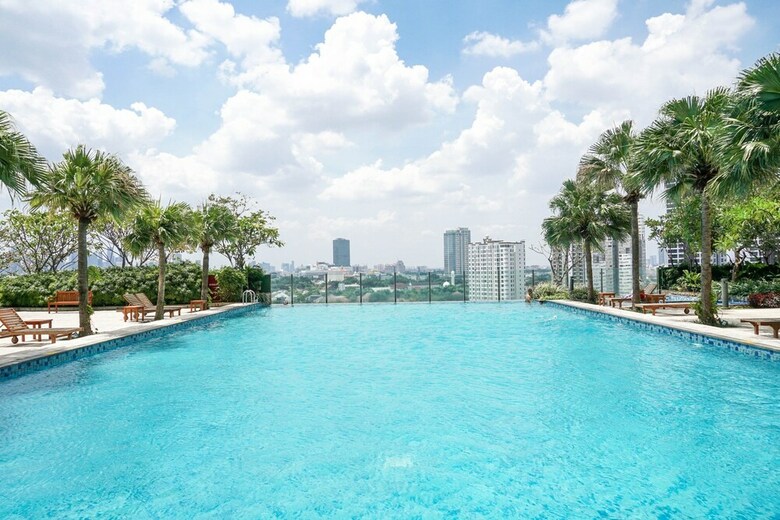 Luxurious 3br Gandaria Heights Apartment