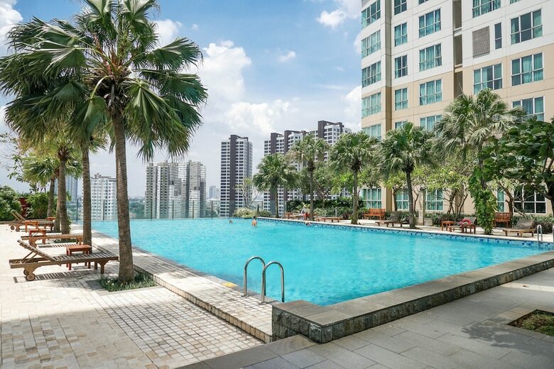 Luxurious 3br Gandaria Heights Apartment