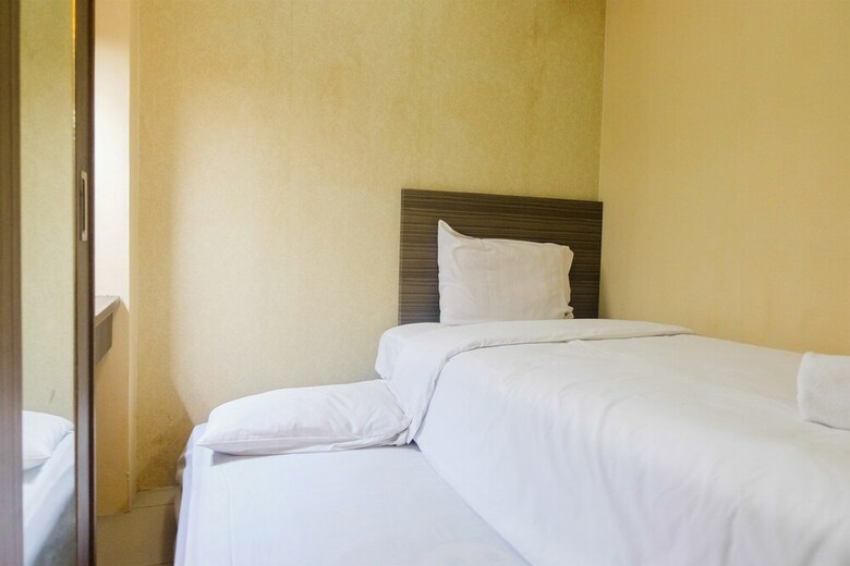 Simply Warm 2br Green Palace Apartment