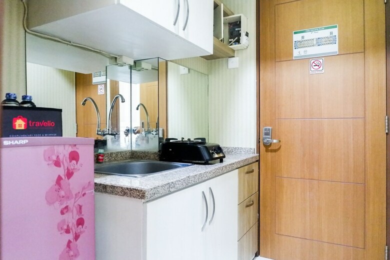 Minimalist Studio Apartment At Pavilion Permata