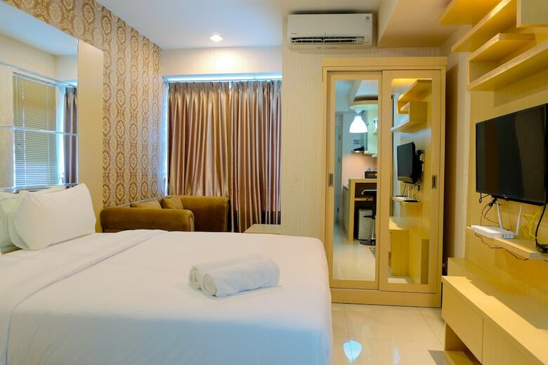 Elegant Studio Grand Kamala Lagoon Apartment