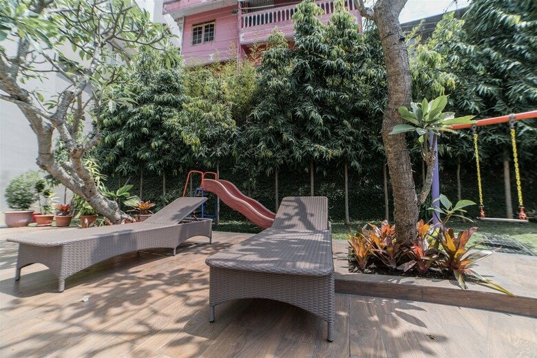 Simply Studio Apartment At Galeri Ciumbuleuit 2
