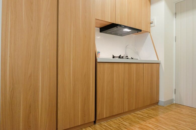 Simply Modern Studio Grand Kamala Lagoon Apartment