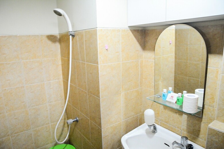 Warm And Homey Studio Kebagusan City Apartment