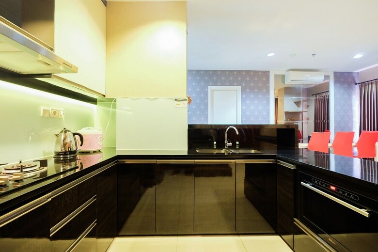 Penthouse 3br Sunter Park View Apartment