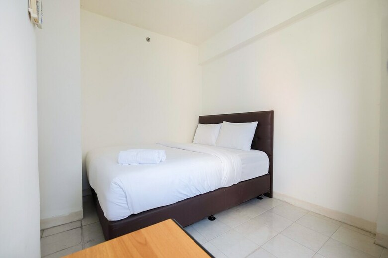 Minimalist 2br At Green Pramuka Apartment