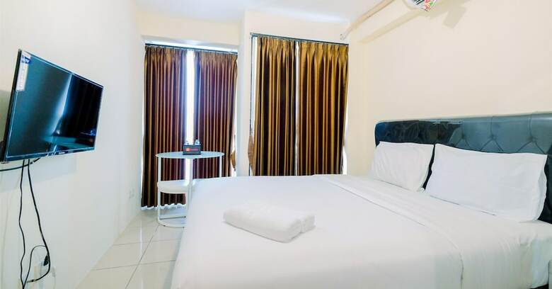 Comfy Studio Room At Tifolia Apartment