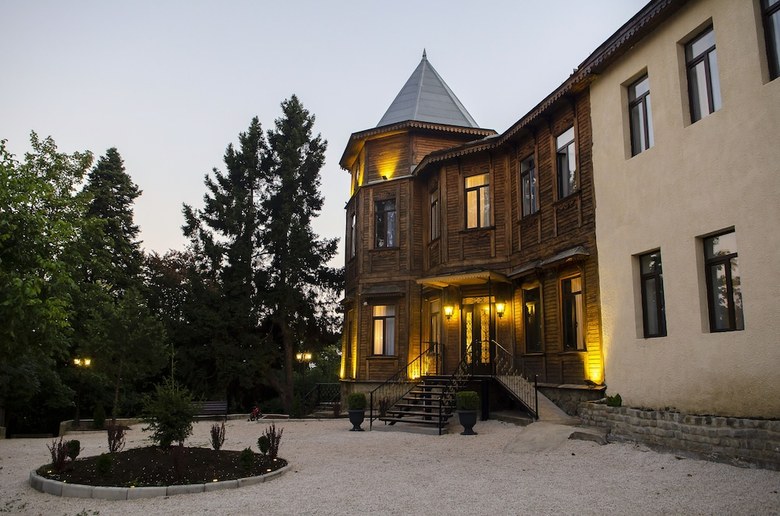 The Vorontsovs - Hotel & Cottages