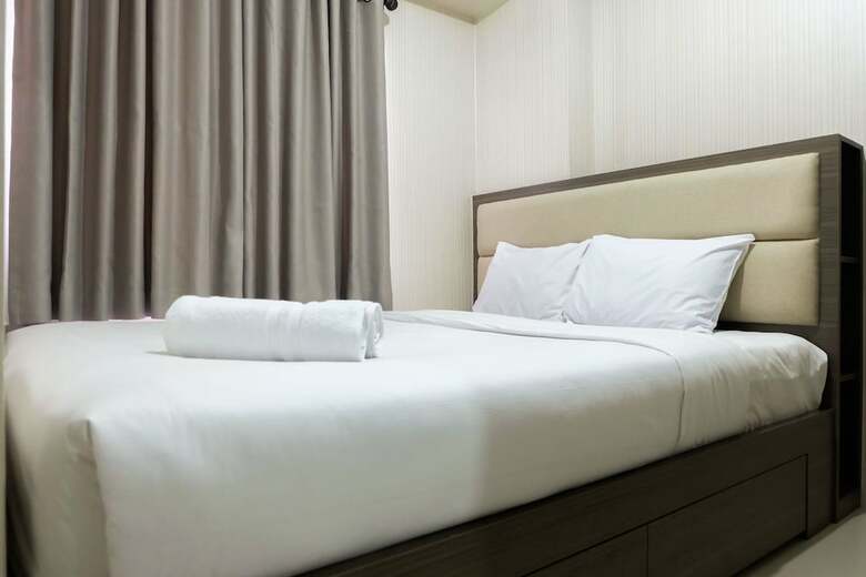 Clean 2br Bassura City Apartment