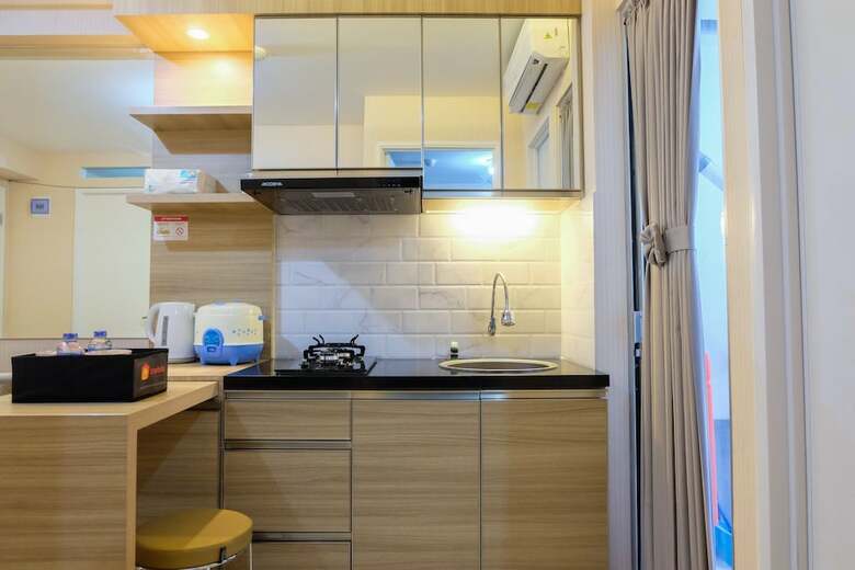 Clean 2br Bassura City Apartment