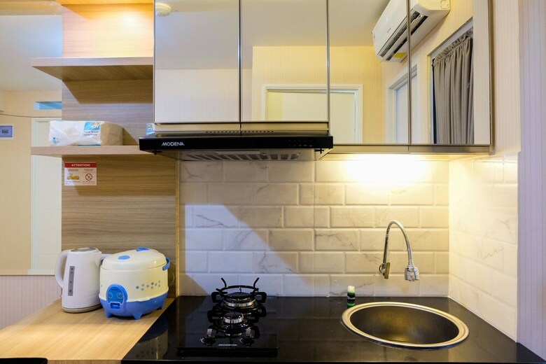 Clean 2br Bassura City Apartment