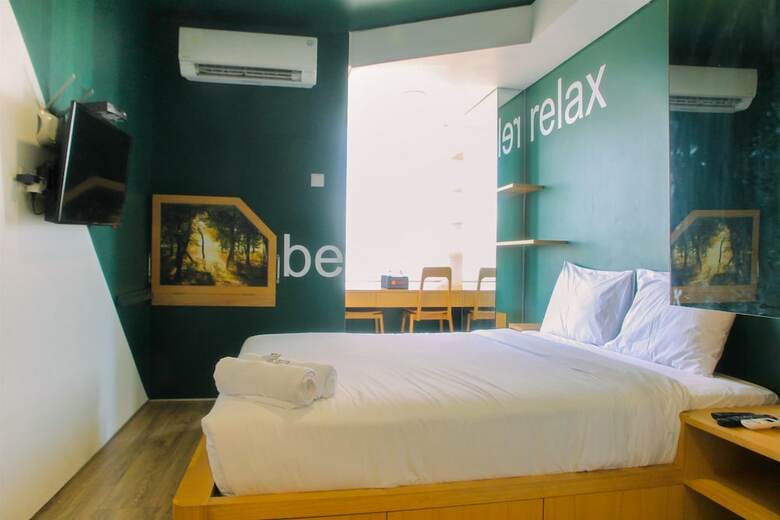 Compact And Artsy Studio Cinere Bellevue Apartment