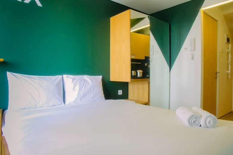 Compact And Artsy Studio Cinere Bellevue Apartment