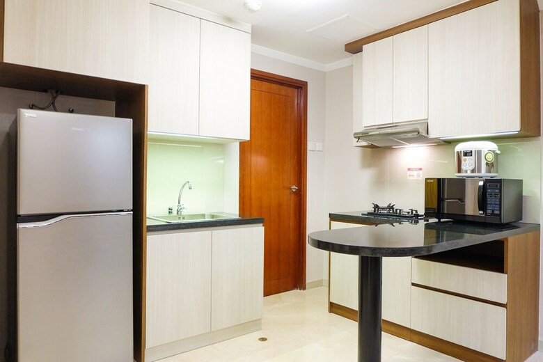 Spacious And Homey 3br Poins Square Apartment