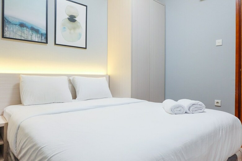 Spacious And Homey 3br Poins Square Apartment