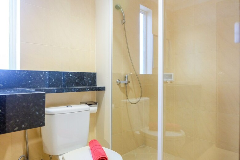 Spacious And Homey 3br Poins Square Apartment