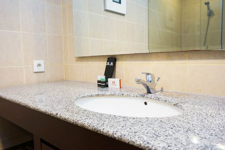 Apartamentos Ancol Marina 2br Tower A