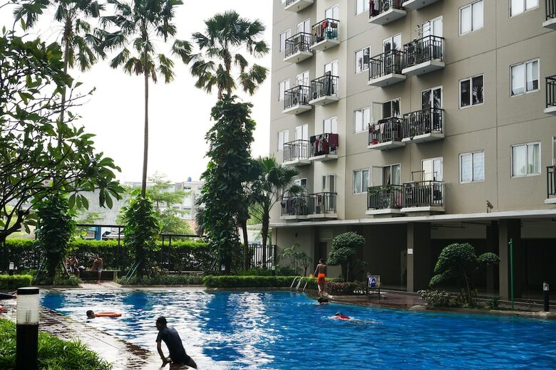 Spacious 1br Puri Park View Apartment