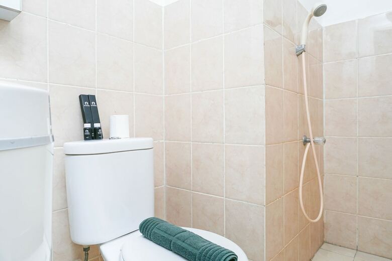 Spacious 2br Green Bay Pluit Apartment