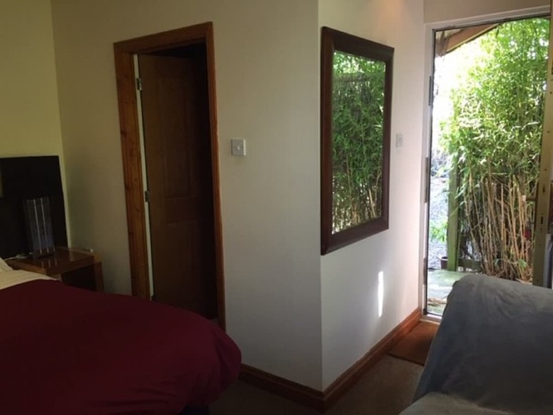 Bed & Breakfast Retreats At Wayside