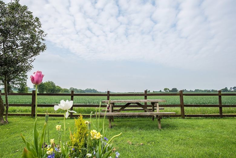 Bed & Breakfast Retreats At Wayside