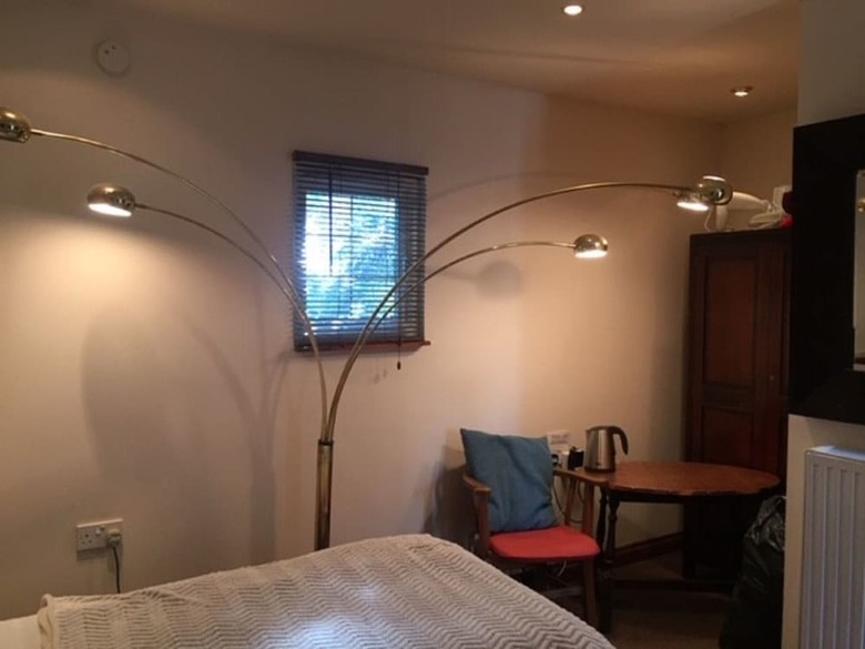 Bed & Breakfast Retreats At Wayside